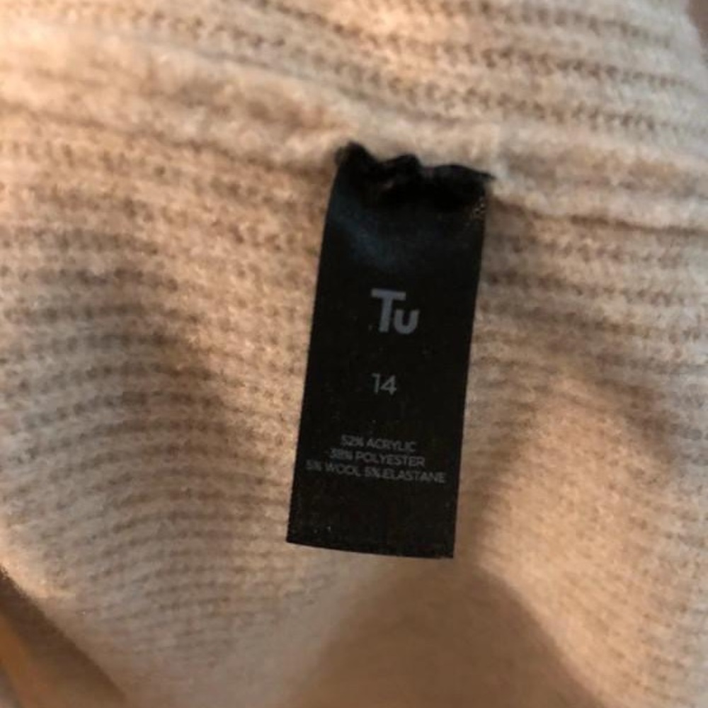 Classic Black ItemJumper dress